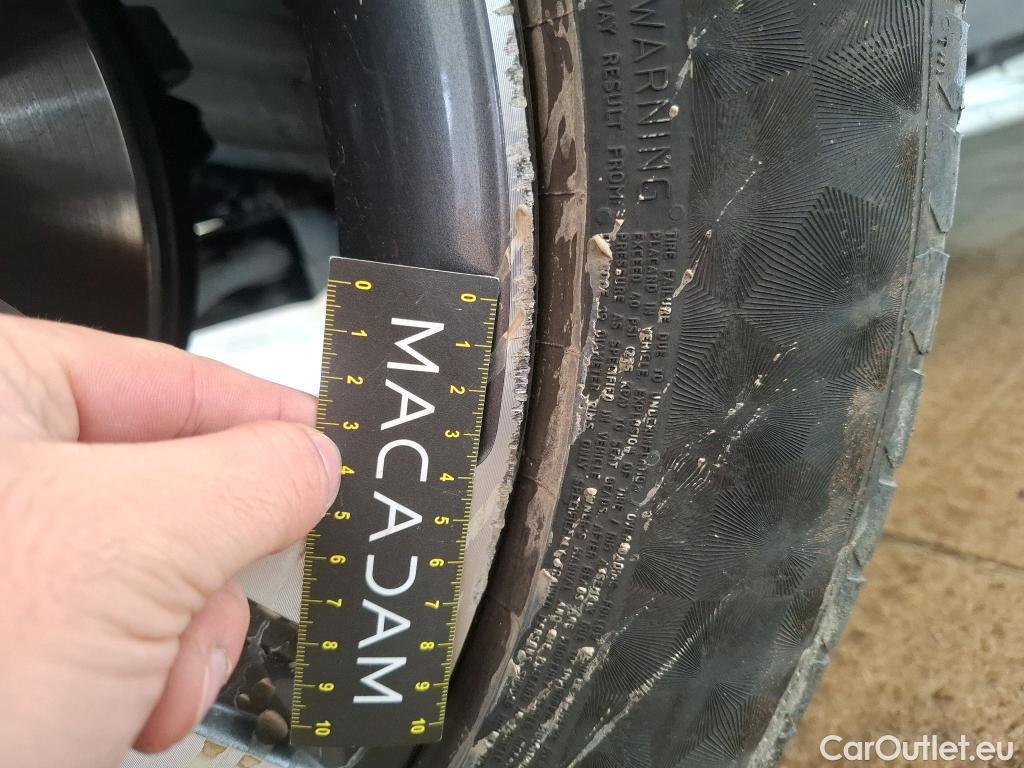  KIA  Sorento KIA  / 2020 / 5P / SUV 1.6 T-GDi PHEV 265 4x4 Premium 7 places #6