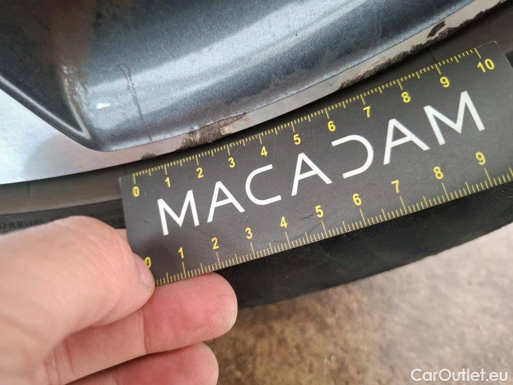  KIA  Sorento KIA  / 2020 / 5P / SUV 1.6 T-GDi PHEV 265 4x4 Premium 7 places #9