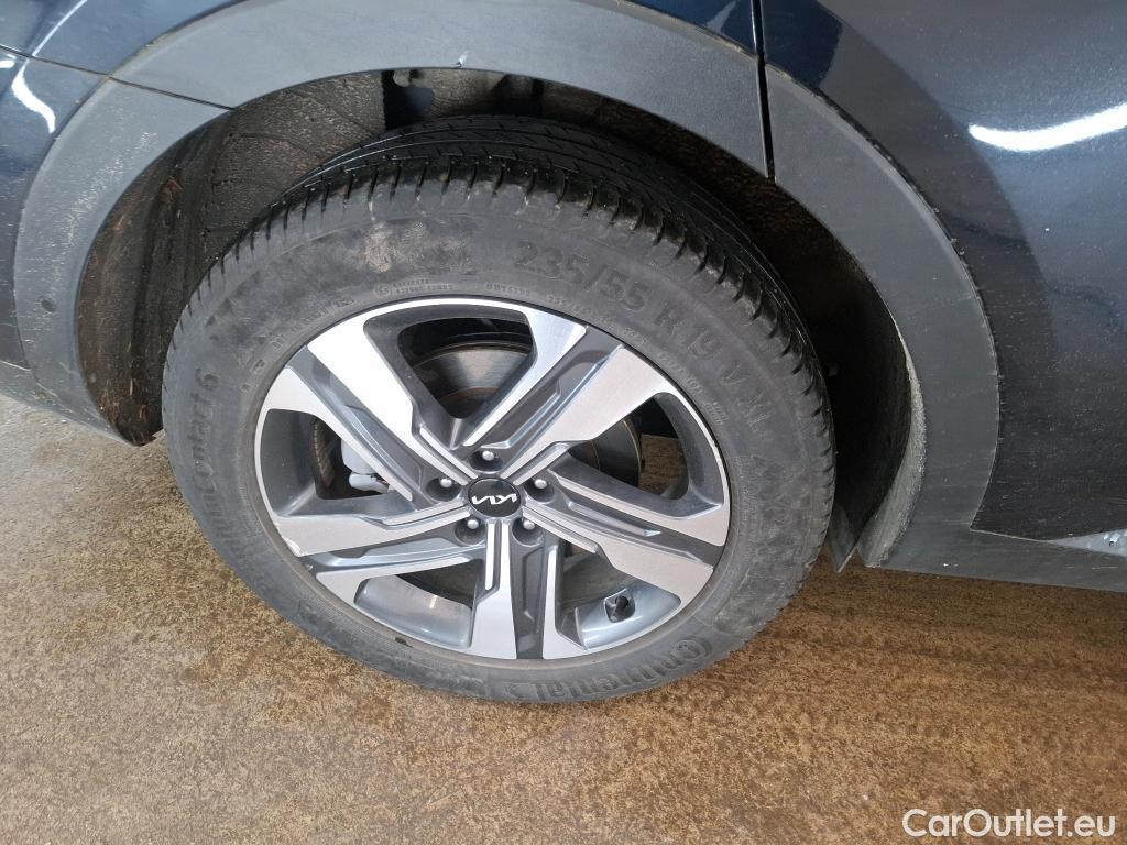  KIA  Sorento KIA  / 2020 / 5P / SUV 1.6 T-GDi PHEV 265 4x4 Premium 7 places #13