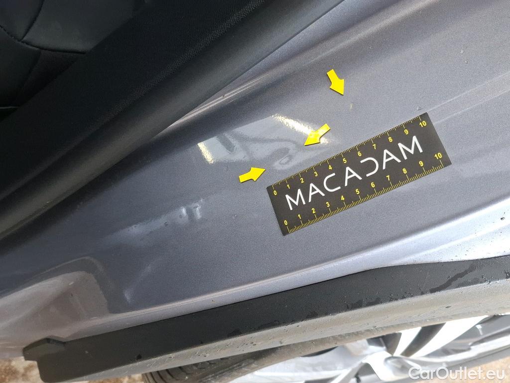  Peugeot  3008 PEUGEOT   2020 5P SUV 16 HYBRID 225 EEAT8 Allure Pack #39