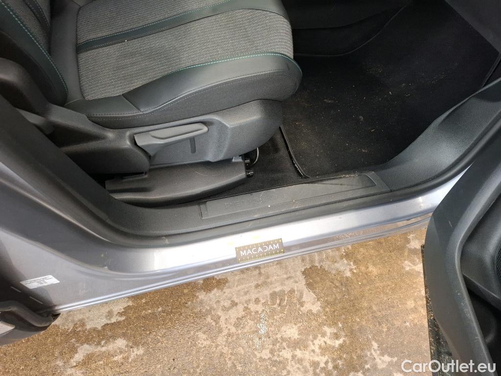  Peugeot  3008 PEUGEOT   2020 5P SUV 16 HYBRID 225 EEAT8 Allure Pack #41