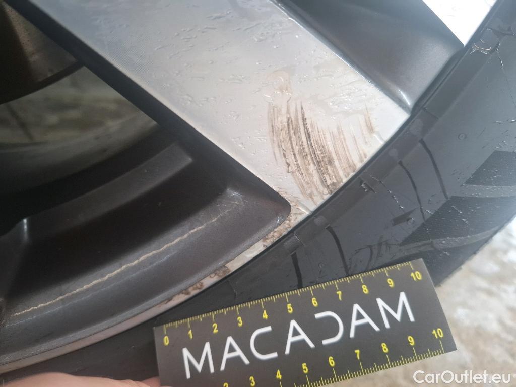  Peugeot  3008 PEUGEOT   2020 5P SUV 16 HYBRID 225 EEAT8 Allure Pack #17