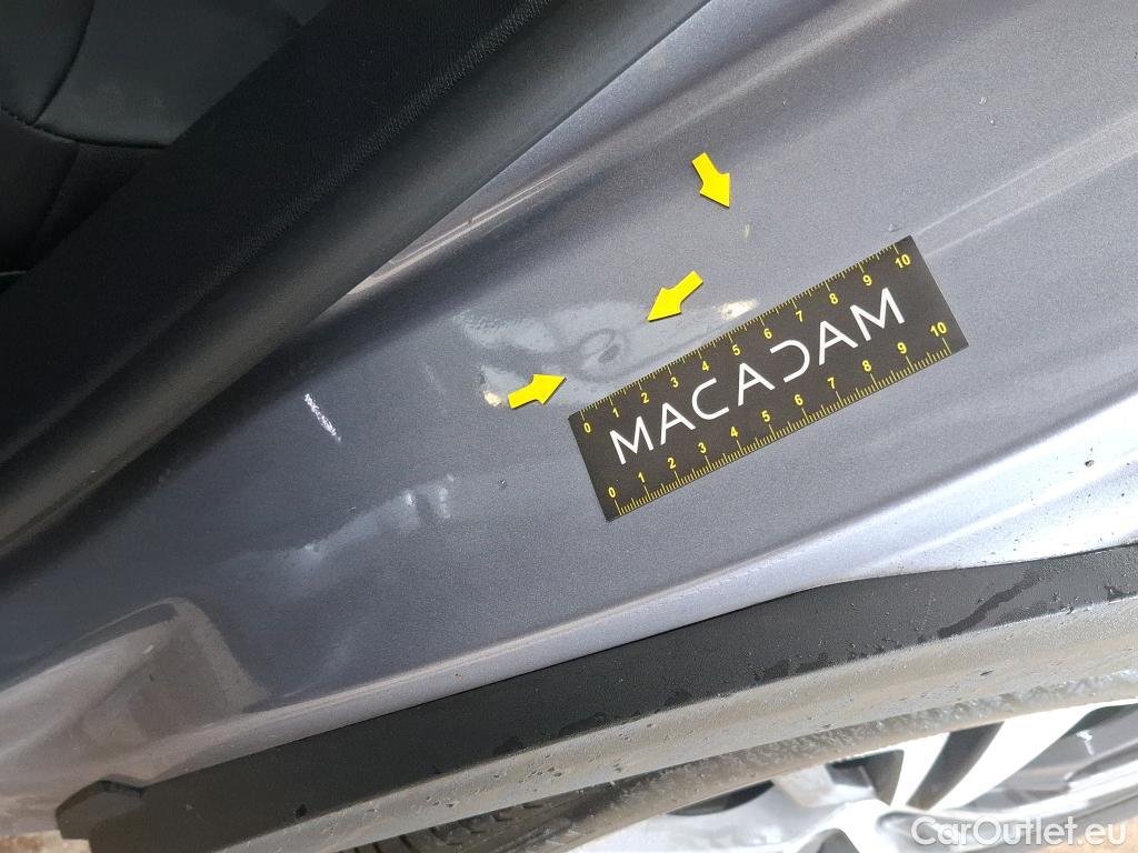  Peugeot  3008 PEUGEOT   2020 5P SUV 16 HYBRID 225 EEAT8 Allure Pack #38