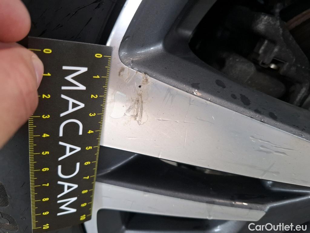  Peugeot  3008 PEUGEOT   2020 5P SUV 16 HYBRID 225 EEAT8 Allure Pack #36