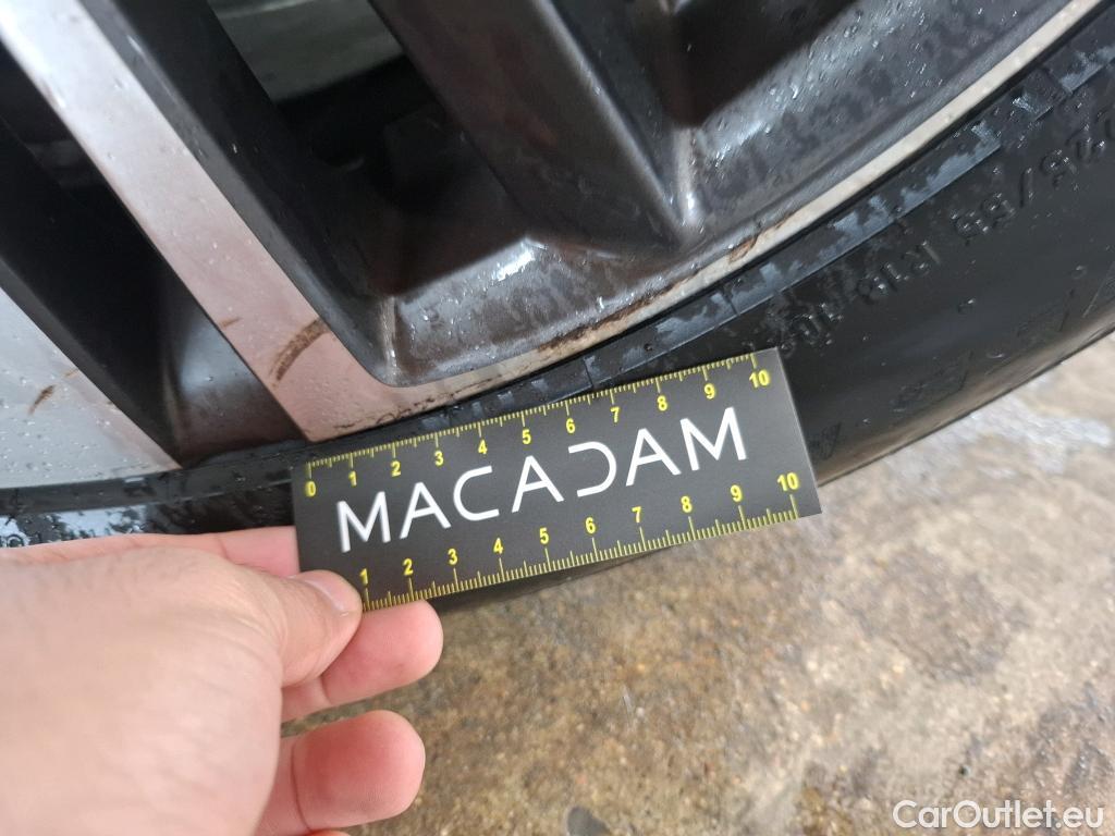  Peugeot  3008 PEUGEOT   2020 5P SUV 16 HYBRID 225 EEAT8 Allure Pack #28