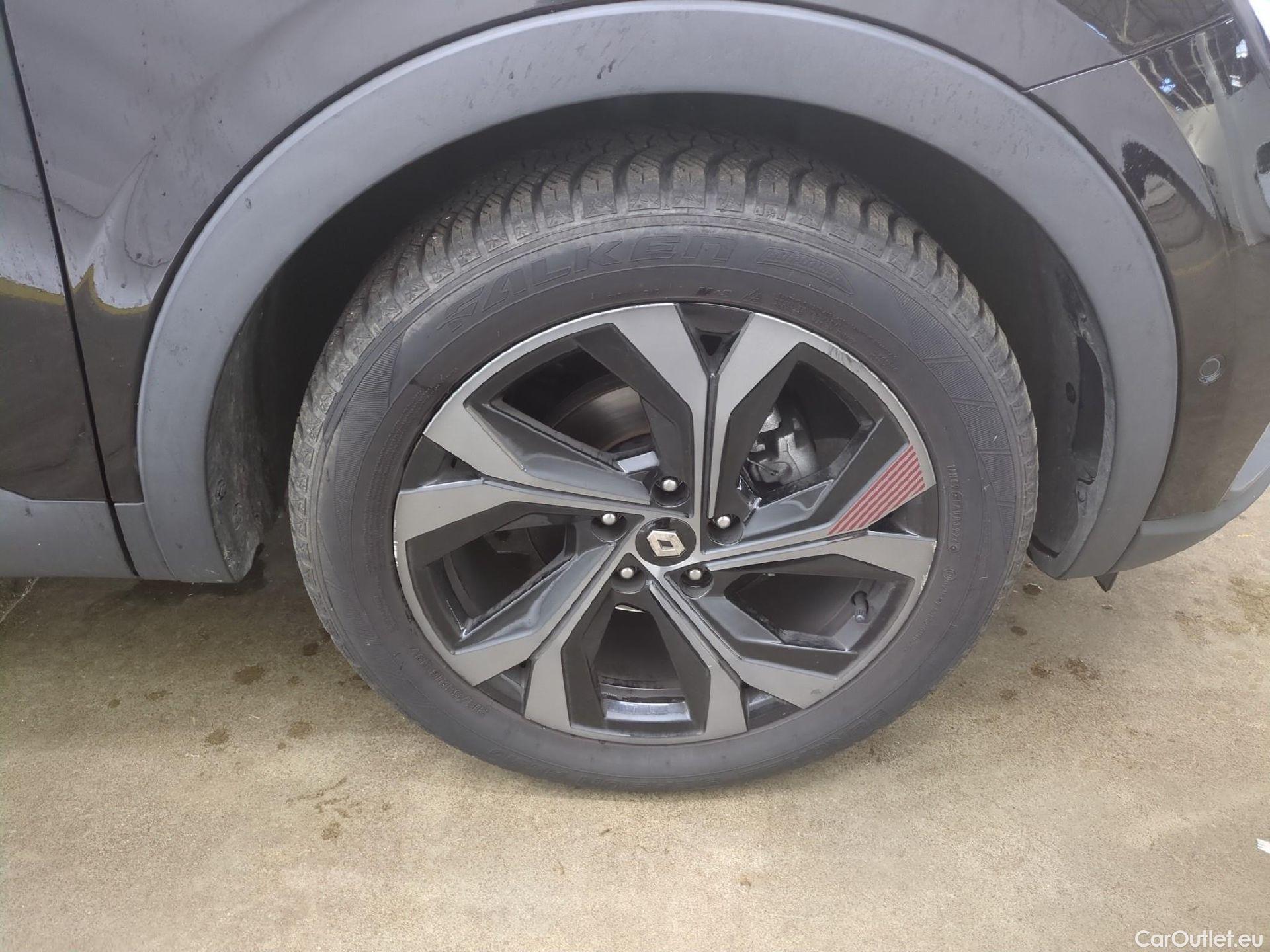  Renault  Arkana RENAULT  / 2021 / 5P / SUV R.S. Line TCe 160 EDC FAP - 21B #4