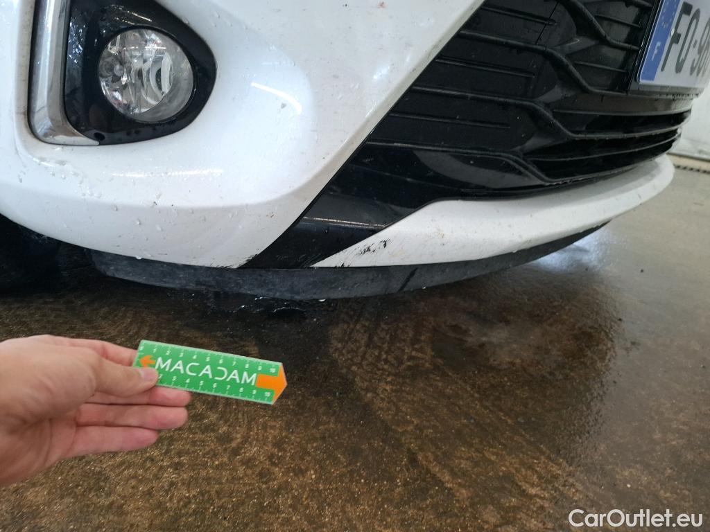  Toyota  Yaris TOYOTA  Hybride / 2017 / 5P / Berline 1.5 VVT-I HYBRID France Business #19