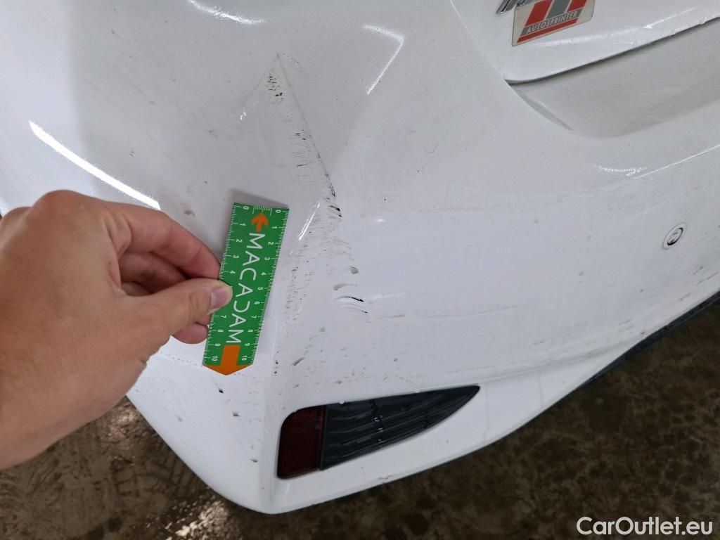  Toyota  Yaris TOYOTA  Hybride / 2017 / 5P / Berline 1.5 VVT-I HYBRID France Business #4