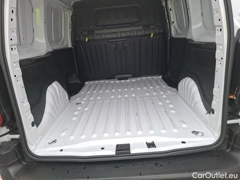  Citroen  Berlingo CITROEN  VU 4p Fourgonnette M 650kg BlueHDi 100 SandS BVM Driver #1