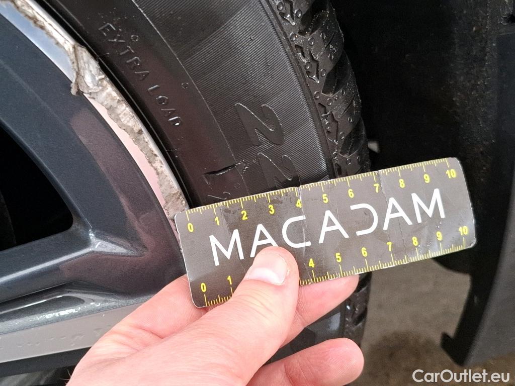  Bmw  Serie 1 Série 1 Berline 116 i Lounge 1.5 110CV BVM6 E6d #50