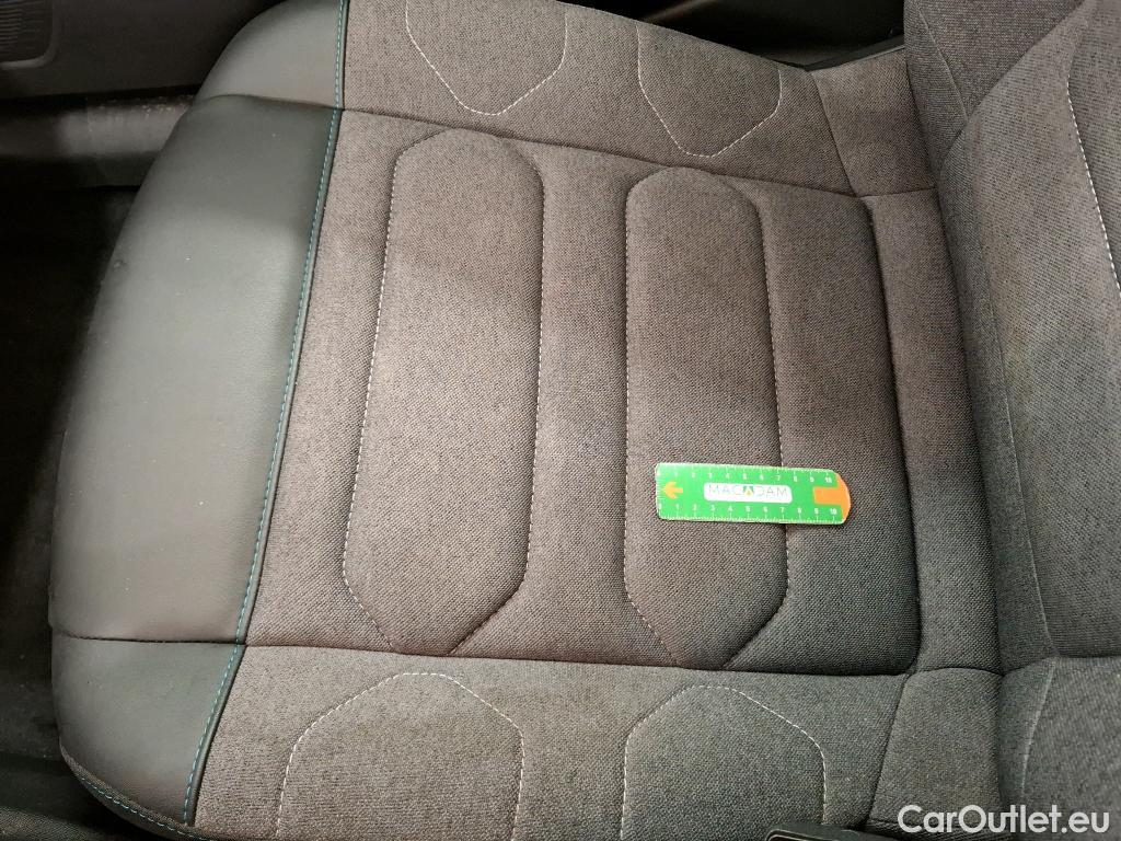  Citroen  C4 CITROEN  X / 2022 / 4P / Berline PureTech 130 S&S EAT8 Feel Pack #21