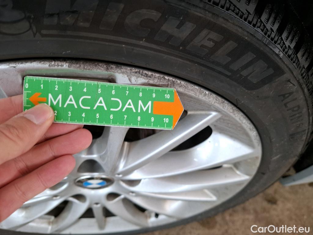  Bmw  Serie 1 BMW Série 1 / 2019 / 5P / Berline 1.5 118I DKG7 Luxury #19