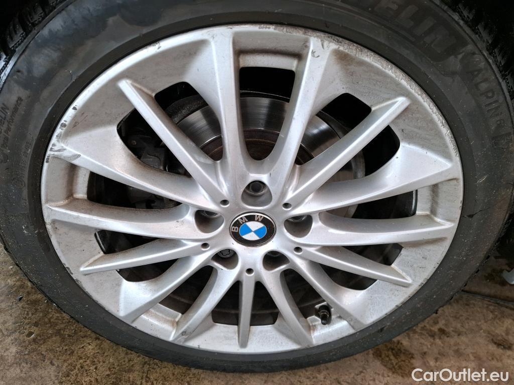  Bmw  Serie 1 BMW Série 1 / 2019 / 5P / Berline 1.5 118I DKG7 Luxury #18