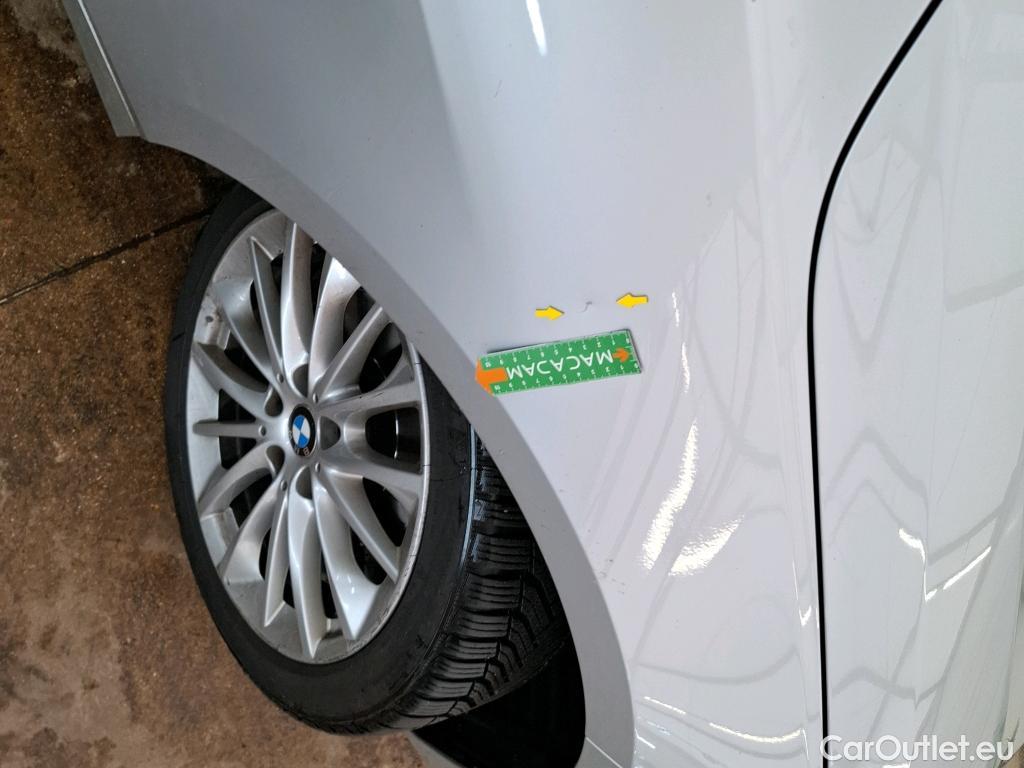  Bmw  Serie 1 BMW Série 1 / 2019 / 5P / Berline 1.5 118I DKG7 Luxury #27