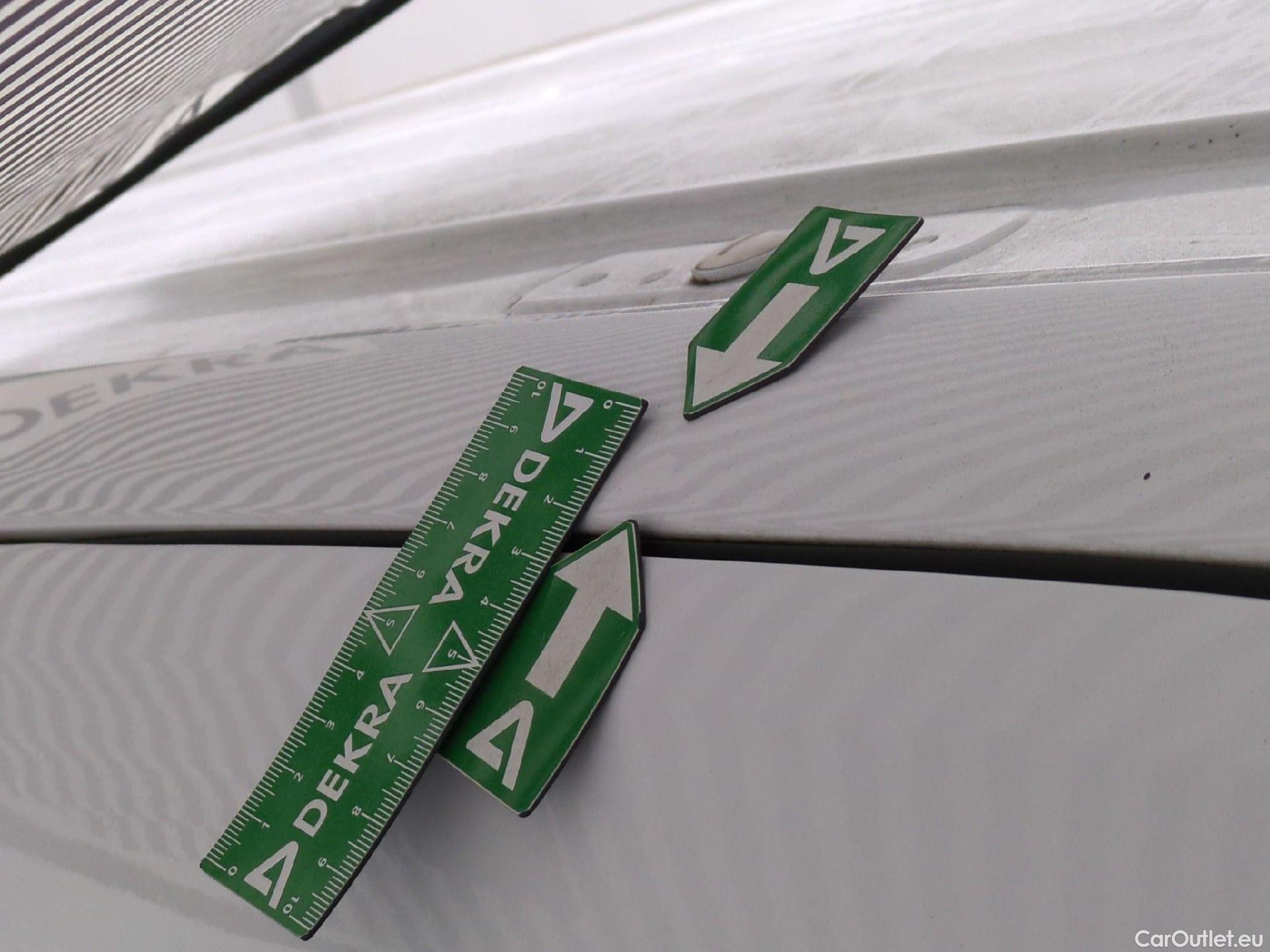  Citroen  Berlingo  Fourgon Club M 1000 1.2 PureTech 130CV BVA8 E6d #26