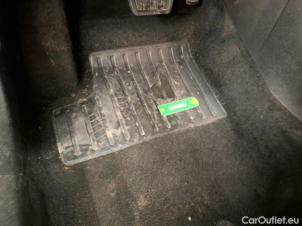  Citroen  C4 CITROEN  X / 2022 / 4P / Berline PureTech 130 S&S EAT8 Feel Pack #1