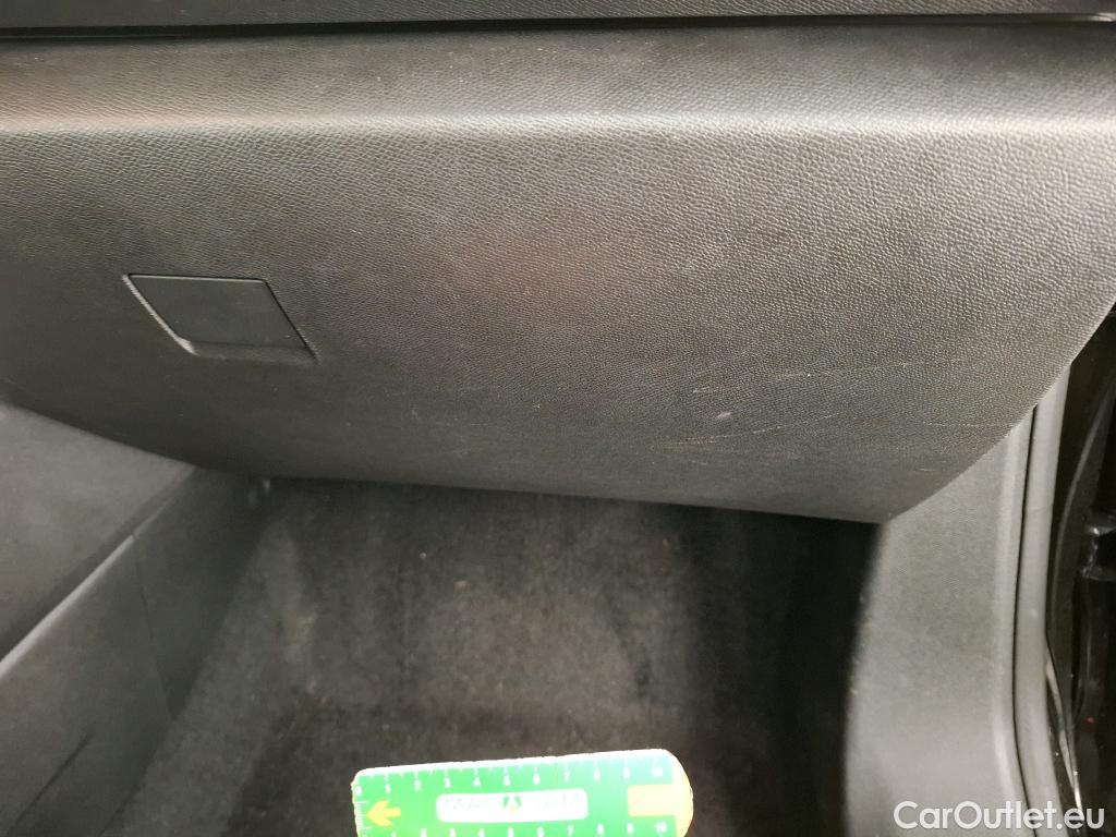  Citroen  C4 CITROEN  X / 2022 / 4P / Berline PureTech 130 S&S EAT8 Feel Pack #19