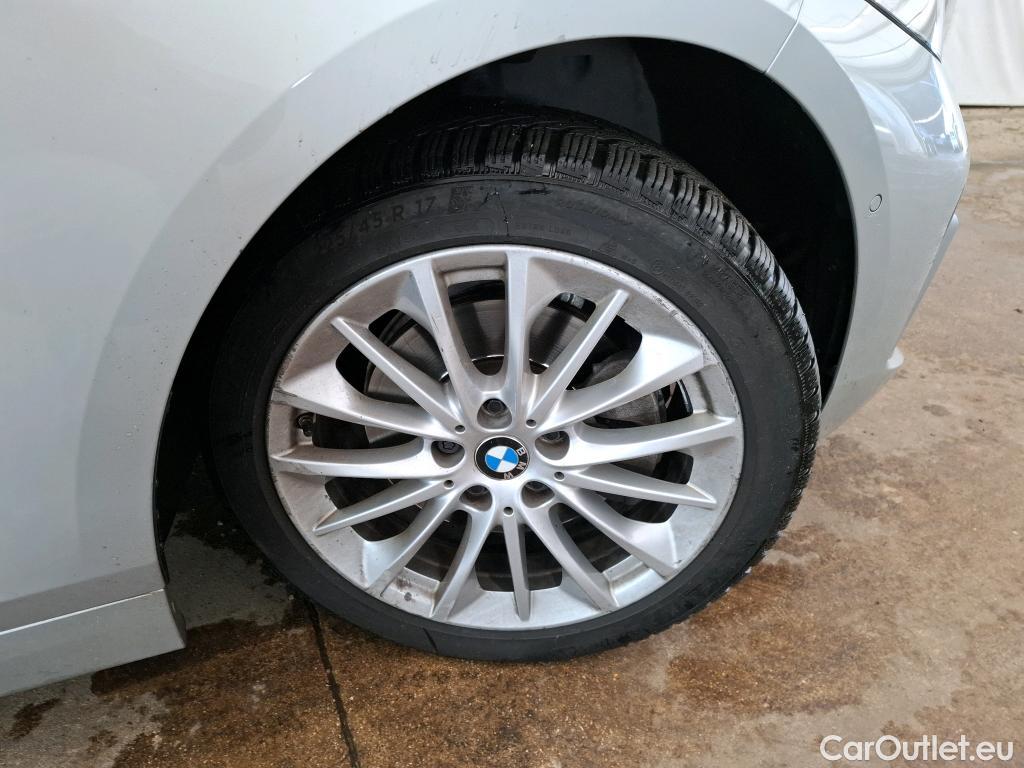  Bmw  Serie 1 BMW Série 1 / 2019 / 5P / Berline 1.5 118I DKG7 Luxury #21