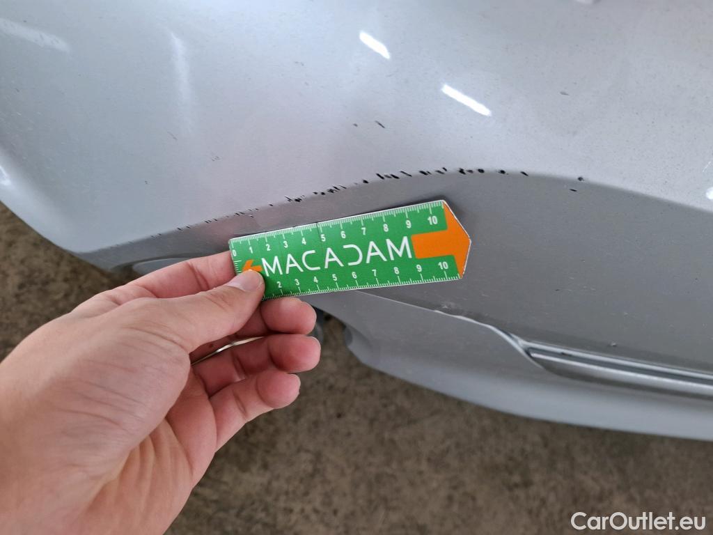  Bmw  Serie 1 BMW Série 1 / 2019 / 5P / Berline 1.5 118I DKG7 Luxury #7