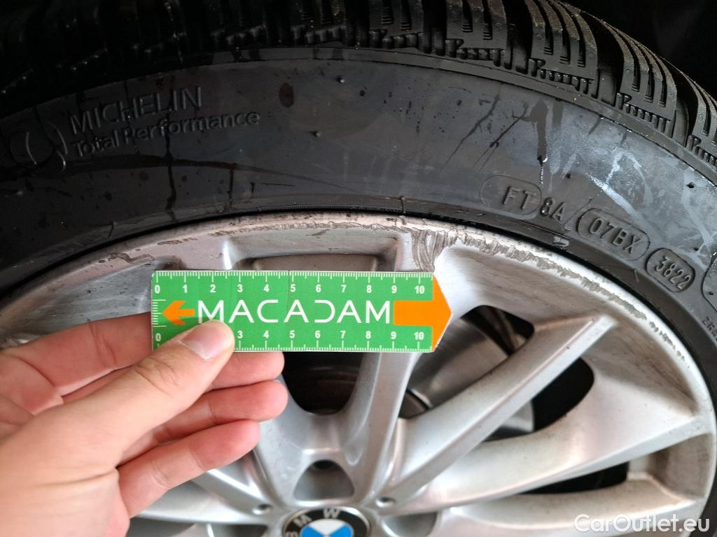  Bmw  Serie 1 BMW Série 1 / 2019 / 5P / Berline 1.5 118I DKG7 Luxury #11