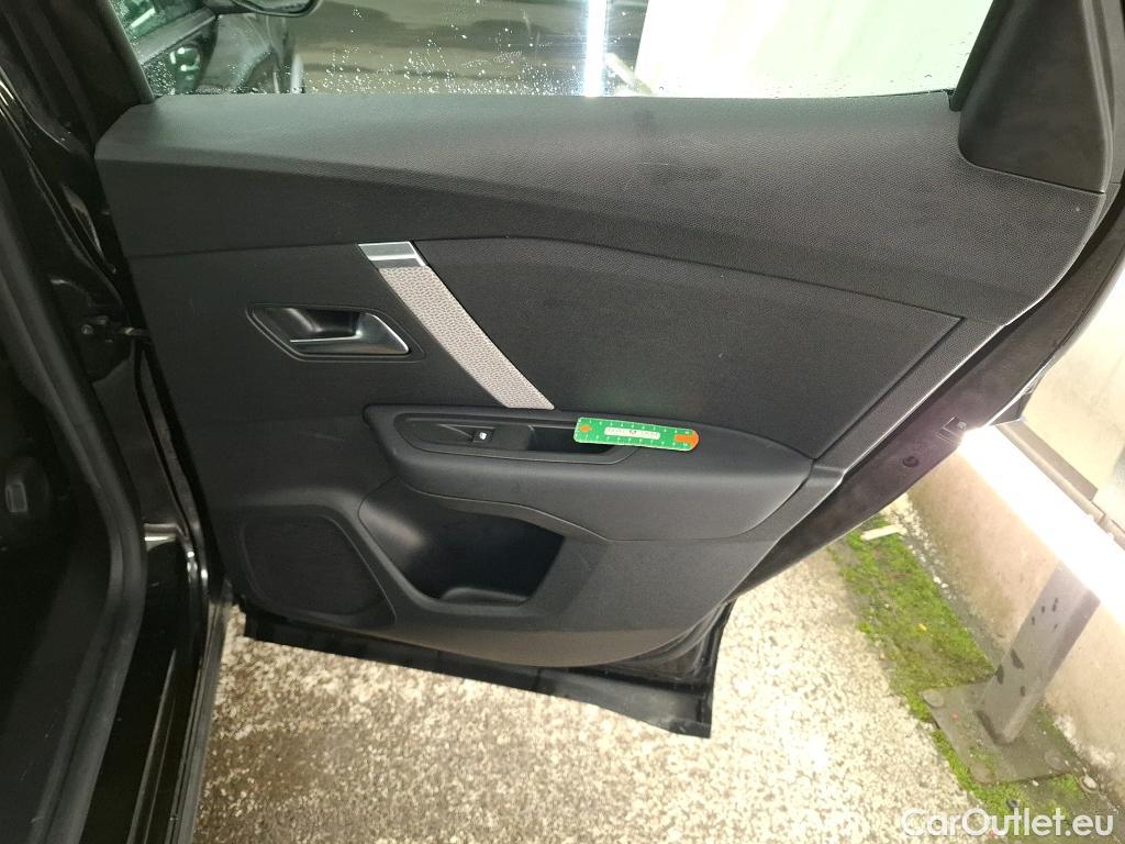  Citroen  C4 CITROEN  X / 2022 / 4P / Berline PureTech 130 S&S EAT8 Feel Pack #16