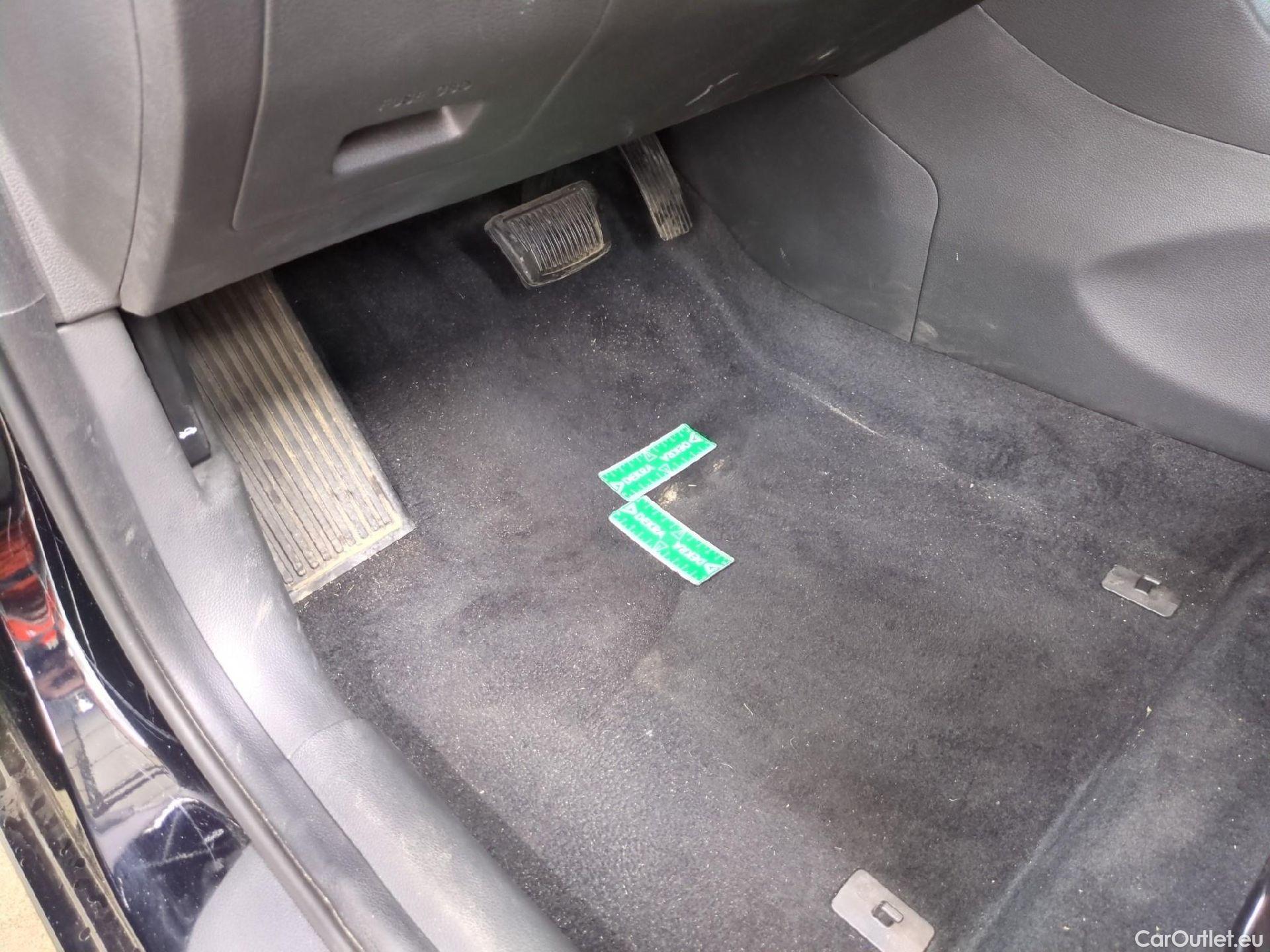  Hyundai  i30 HYUNDAI  Sport Wagon / 2020 / 5P / Break 1.0 T-GDI 120 DCT-7 MHEV CREATIVE SW #4