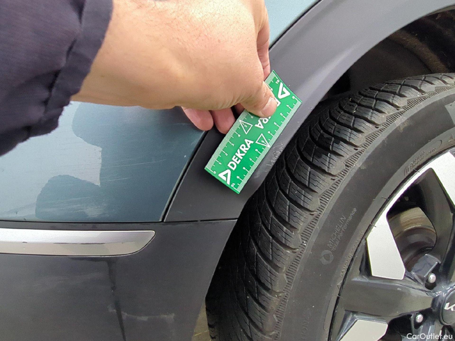  KIA  Sportage KIA  / 2021 / 5P / SUV 1.6 T-GDI 265 PHEV AUTO 4WD ACTIVE BUSIN #41