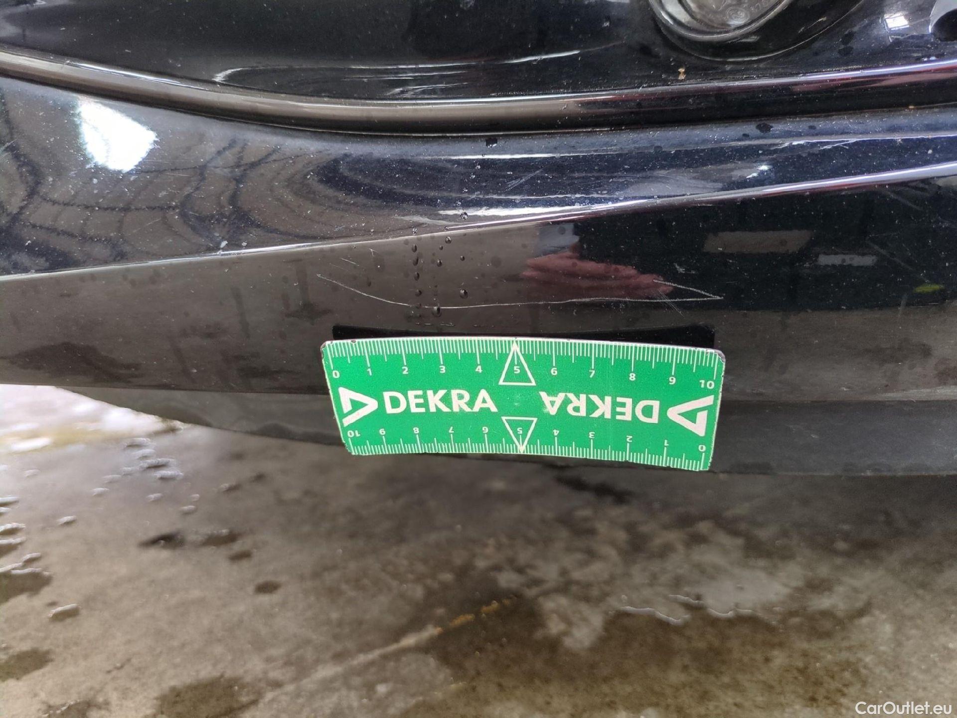  Hyundai  i30 HYUNDAI  Sport Wagon / 2020 / 5P / Break 1.0 T-GDI 120 DCT-7 MHEV CREATIVE SW #51