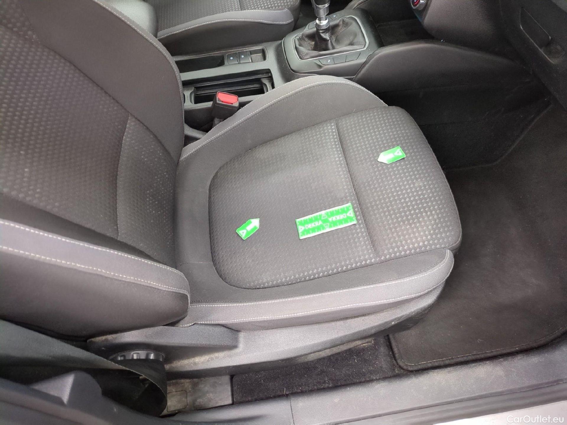  Ford  Focus FORD  SW / 2018 / 5P / Break SW - 1.5 EcoBlue 120 Trend Business #2