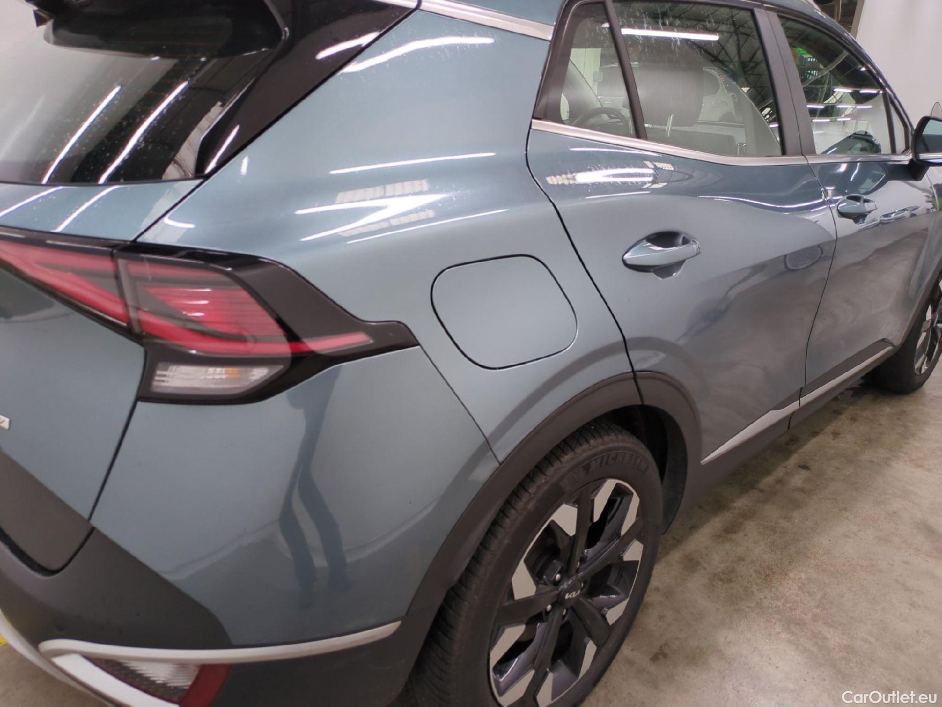  KIA  Sportage KIA  / 2021 / 5P / SUV 1.6 T-GDI 265 PHEV AUTO 4WD ACTIVE BUSIN #28