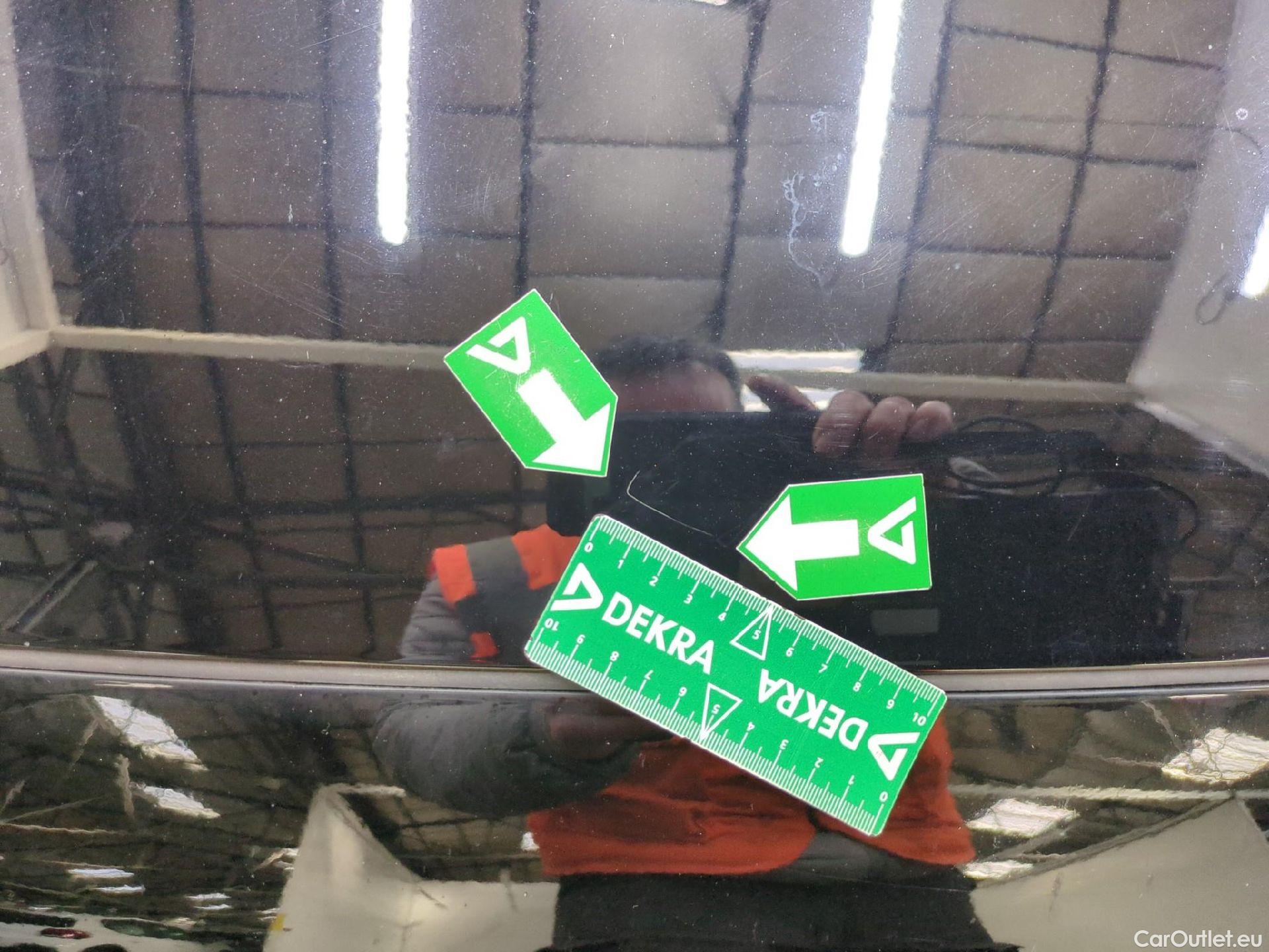  Hyundai  i30 HYUNDAI  Sport Wagon / 2020 / 5P / Break 1.0 T-GDI 120 DCT-7 MHEV CREATIVE SW #48