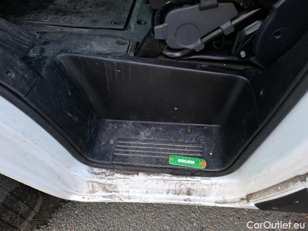  Fiat  Ducato FIAT  SC VU 2p Châssis cabine 35 L 23 Multijet 130 Pack Pro Nav #12