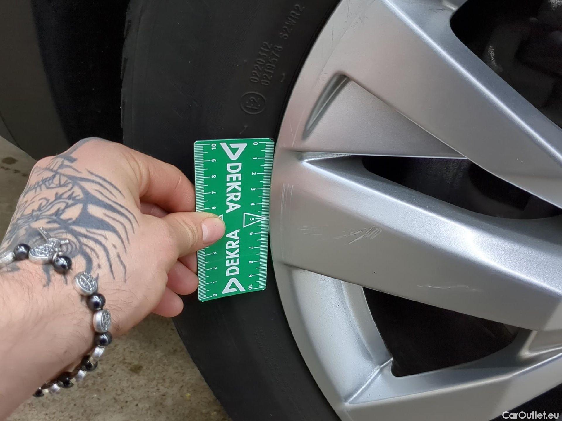  Peugeot  3008  Active Business 1.2 PureTech 130CV BVA8 E6d #5