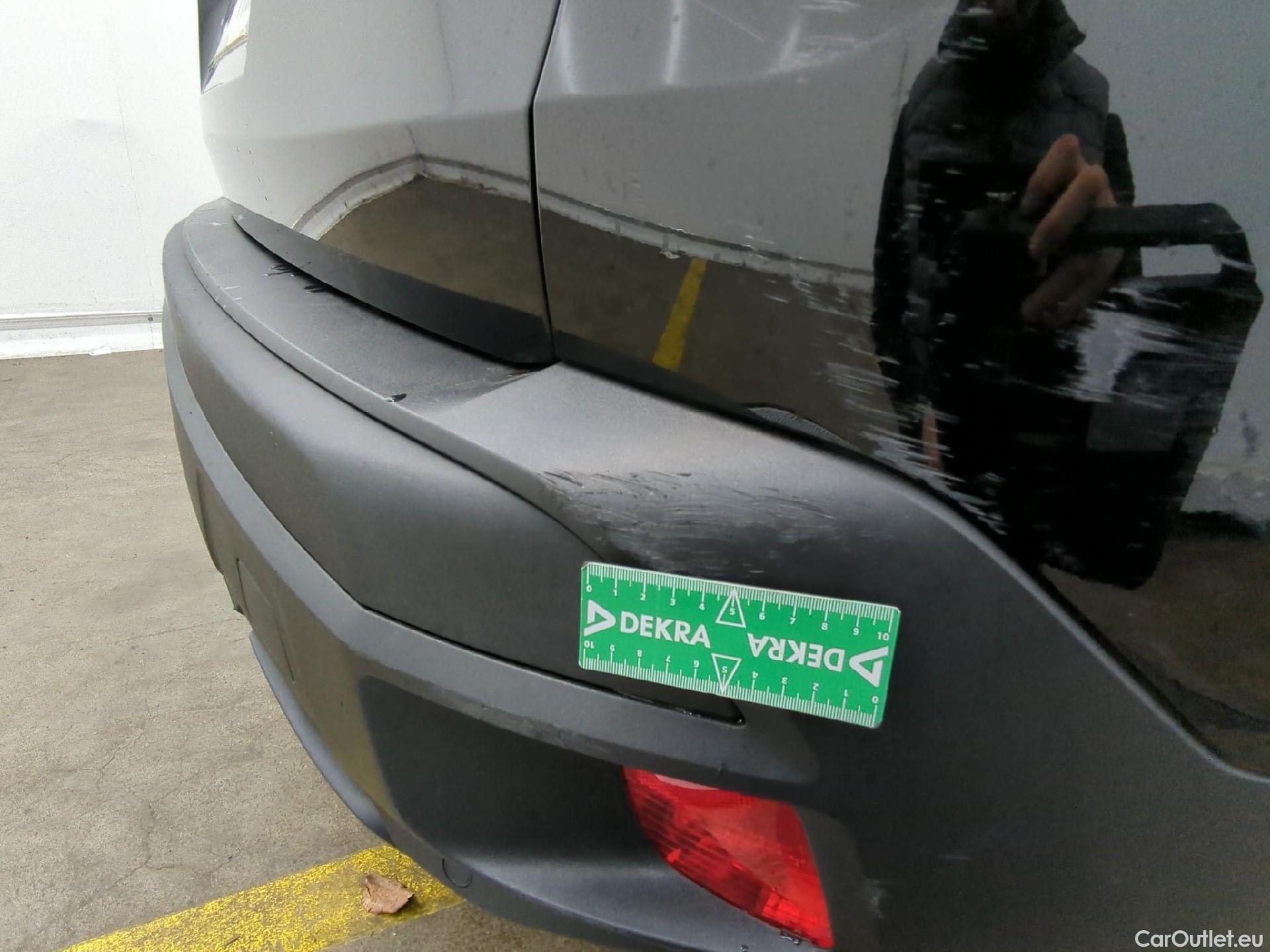  Peugeot  3008  Active Business 1.2 PureTech 130CV BVA8 E6d #24