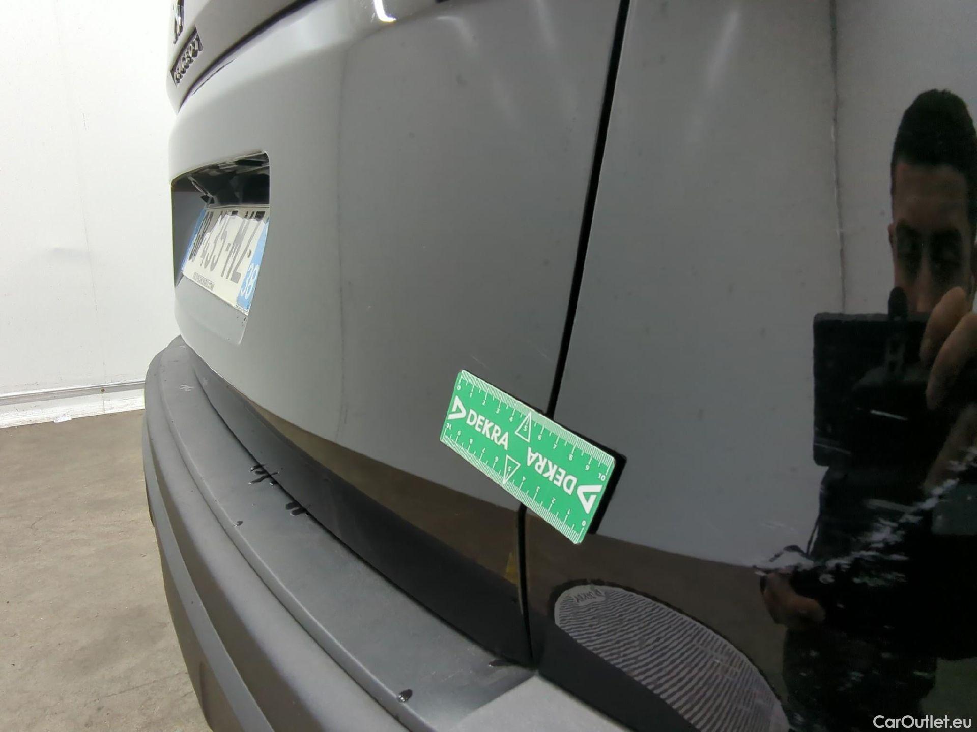  Peugeot  3008  Active Business 1.2 PureTech 130CV BVA8 E6d #29