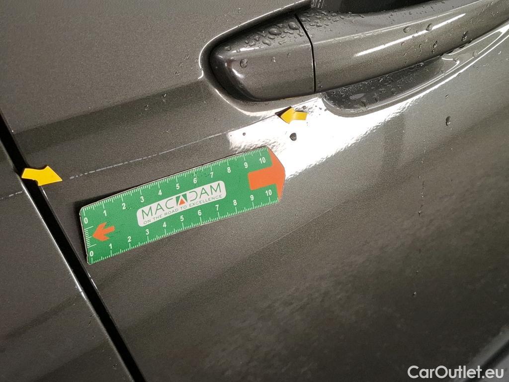  Peugeot  5008  Active Business 1.5 HDi 130CV BVM6 7 Sieges E6dT #8