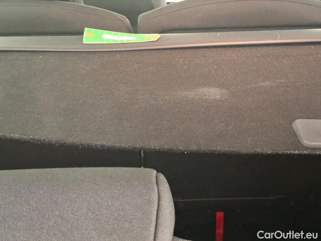  Peugeot  5008  Active Business 1.5 HDi 130CV BVM6 7 Sieges E6dT #24