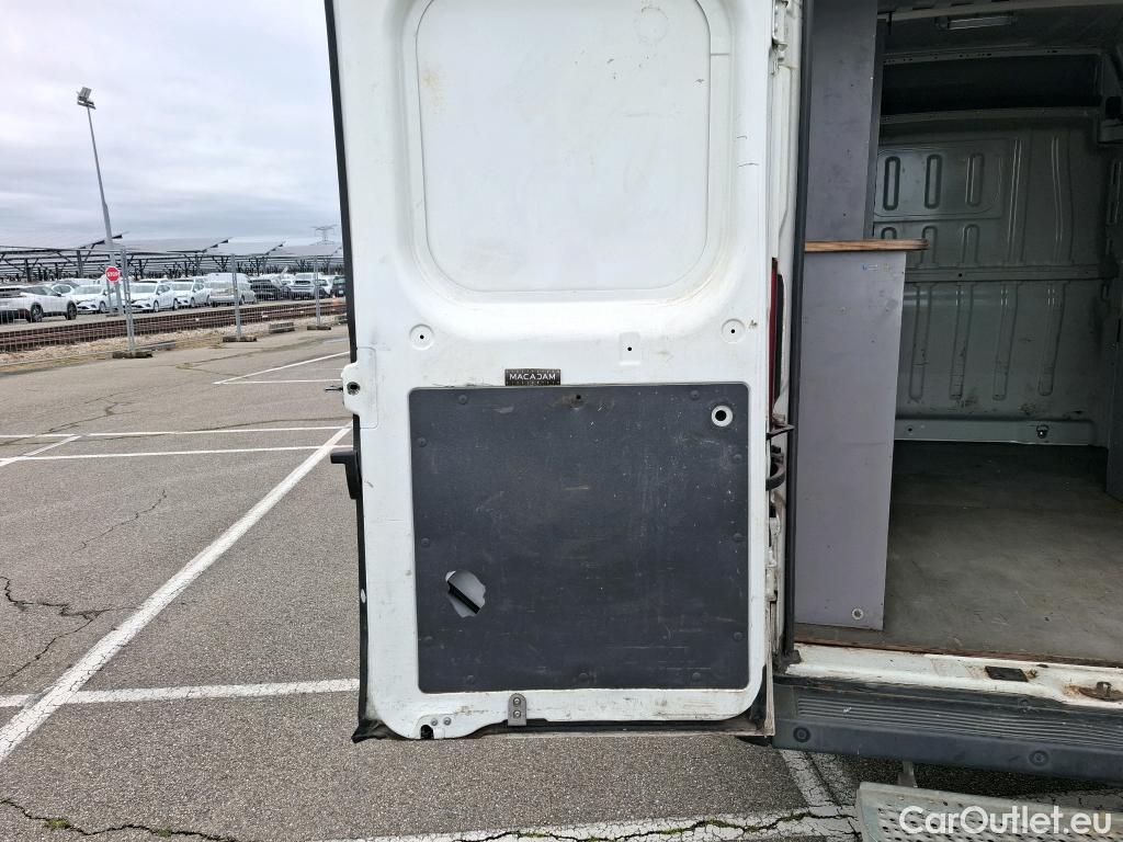  Peugeot  Boxer PEUGEOT  / 2014 / 4P / Fourgon tôlé BlueHDi 120 S&S ASPHALT 333 L1H2 #22