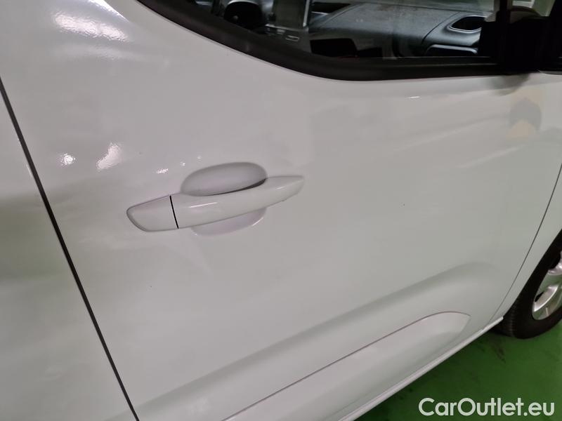  Opel  Combo   E Cargo (2018) C.Life 1.5CDTI 96 Elegance+ #11