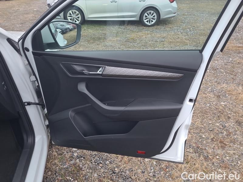  Skoda  Karoq  (NU)(2017->)  2.0 TDI 85 Style AT 5d #11