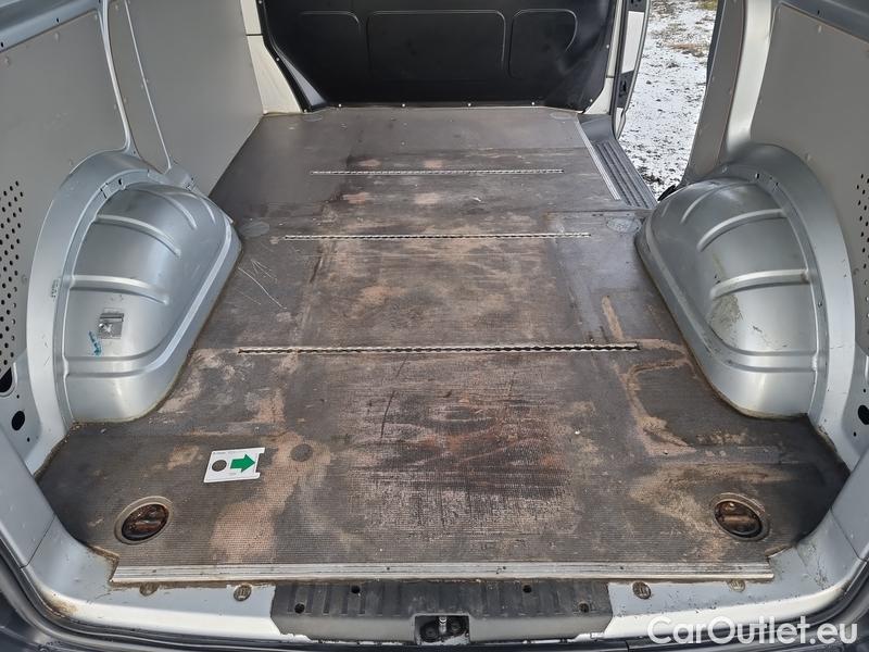  Volkswagen  Transporter T6  (2015) Tra.2.0TDI 75 KR 4d #6