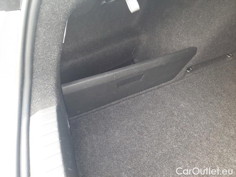  Skoda  Octavia  Lim. (NX3)(2020)  1.5TSI 110 Style 5d #24