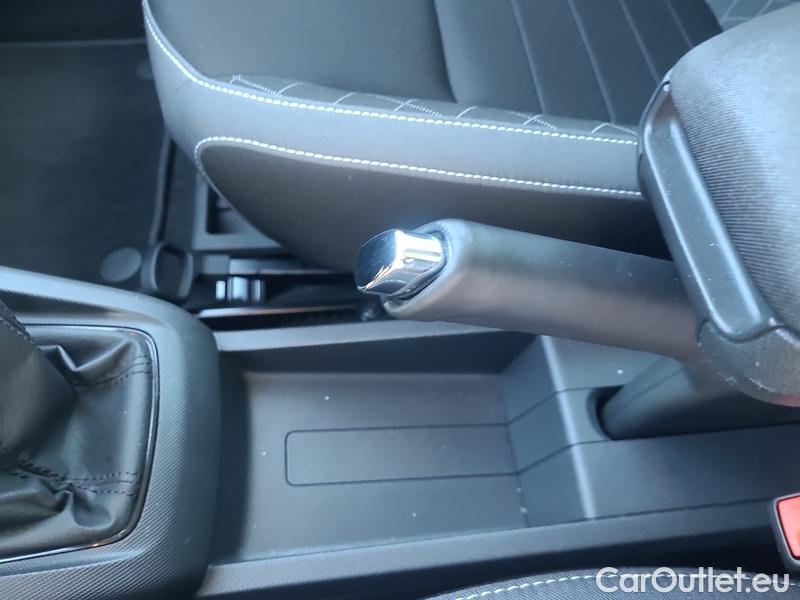  Skoda  Fabia  Combi (2015) Com.1.0TSI 70 Ambition 5d #7