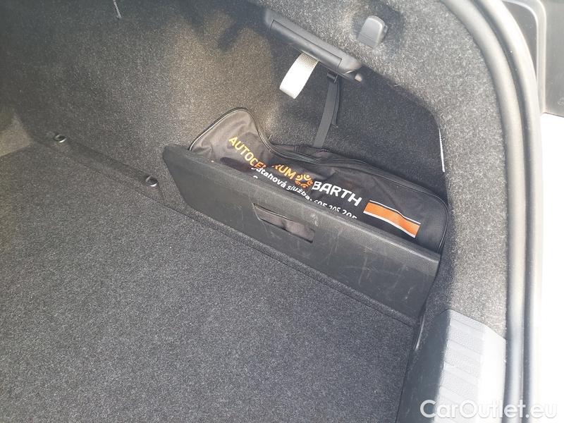  Skoda  Octavia  Lim. (NX3)(2020)  1.5TSI 110 Style 5d #25