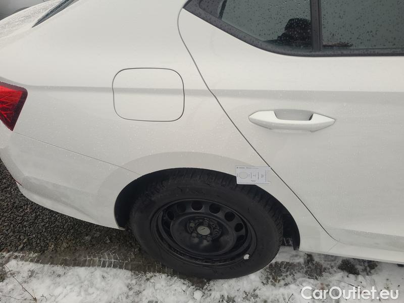  Skoda  Octavia  Lim. (NX3)(2020)  1.5TSI 110 Active 5d #6