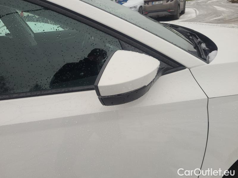  Skoda  Octavia  Lim. (NX3)(2020)  1.5TSI 110 Active 5d #5