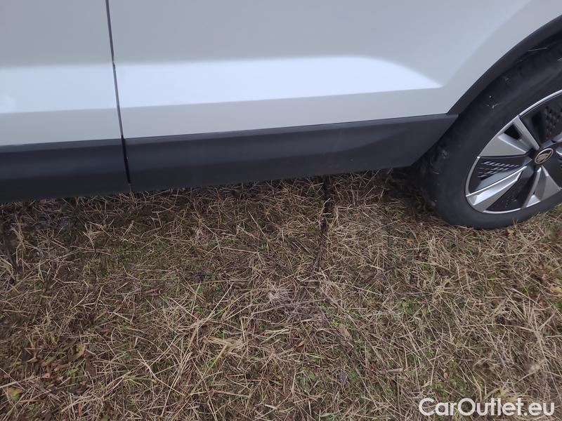  Skoda  Karoq  (NU)(2017->)  2.0 TDI 85 Style AT 5d #6