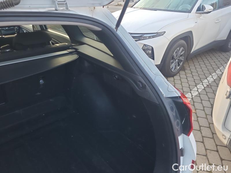  Hyundai  i30   cw (PD)(2017->)  kom.1.6CRDi 115 Smart #14