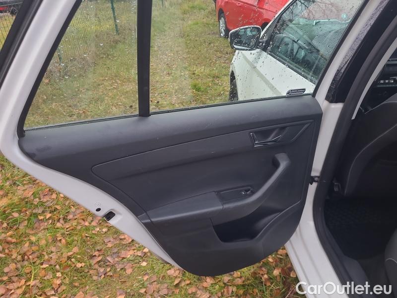  Skoda  Fabia  Combi (2015)  Com.1.0TSI 70 Style #16