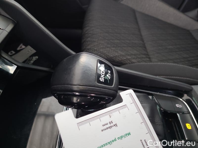 Skoda  Karoq  (NU)(2017->)  2.0TDI 110 4x4 Style AT #6